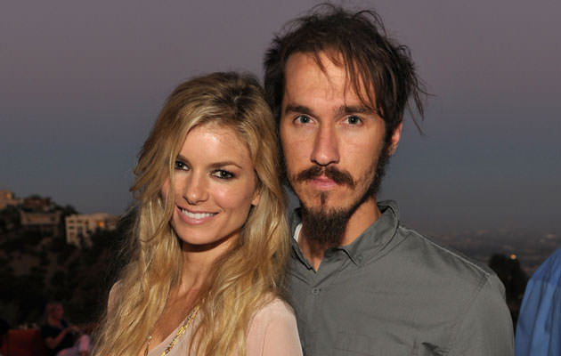 23 Sexiest Celebrities With Ugly Significant Others - Celeb Romance